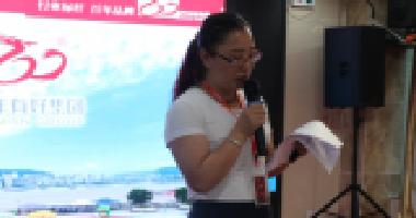 百年人“擁抱藍海，勇冠雙增”用奮斗書寫繽紛